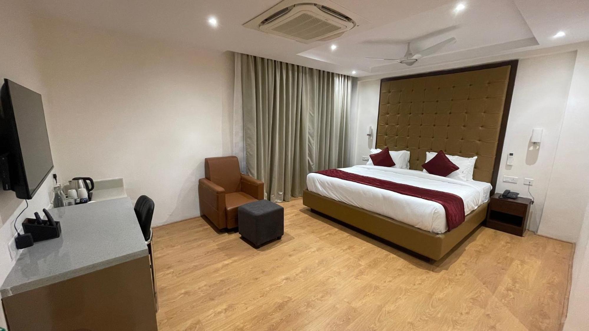 Hotel Silver Cle 海得拉巴 外观 照片